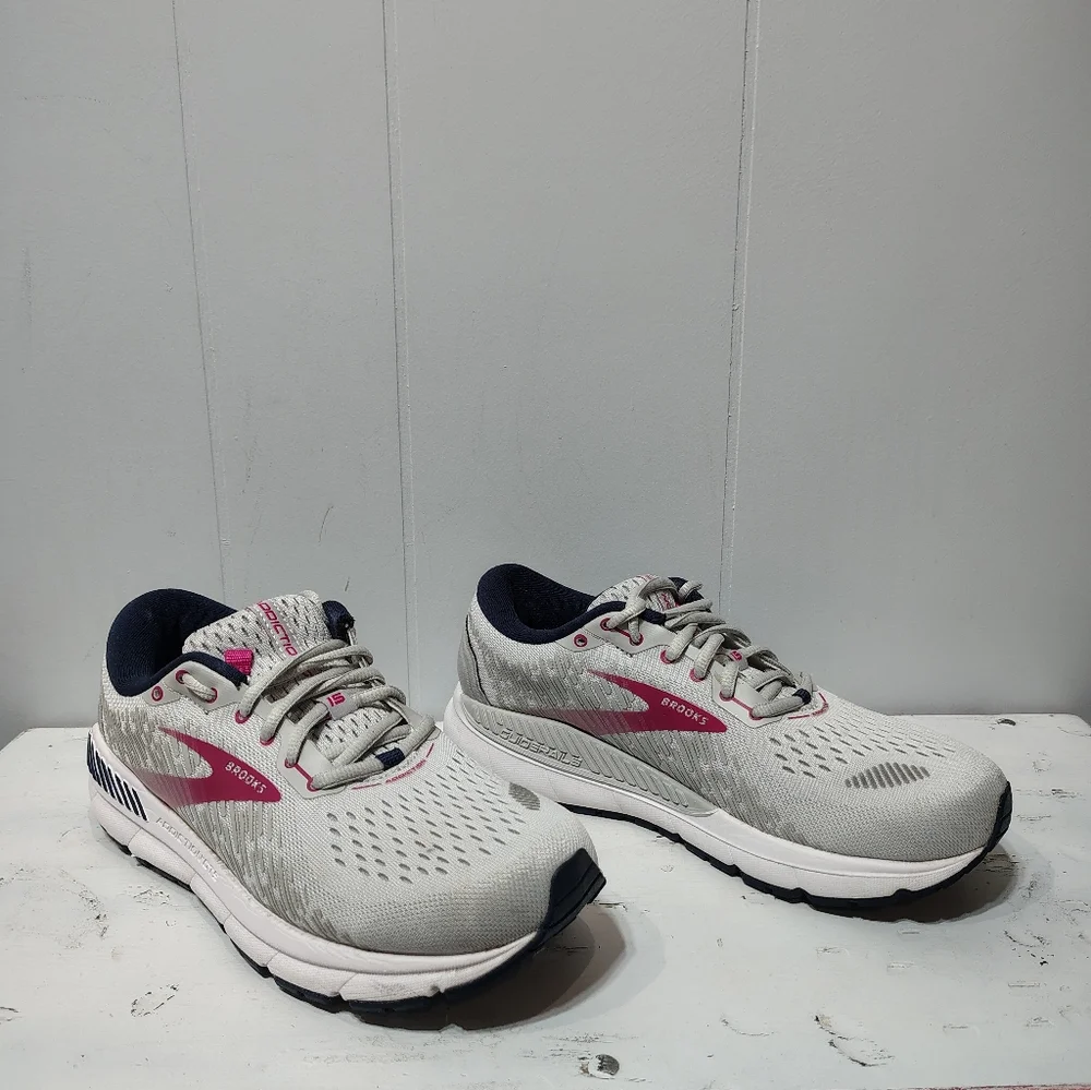 Brooks Addiction‎ GTS 15 Running Shoes White Pink Women’s 9 B Medium - Picture 7 of 7
